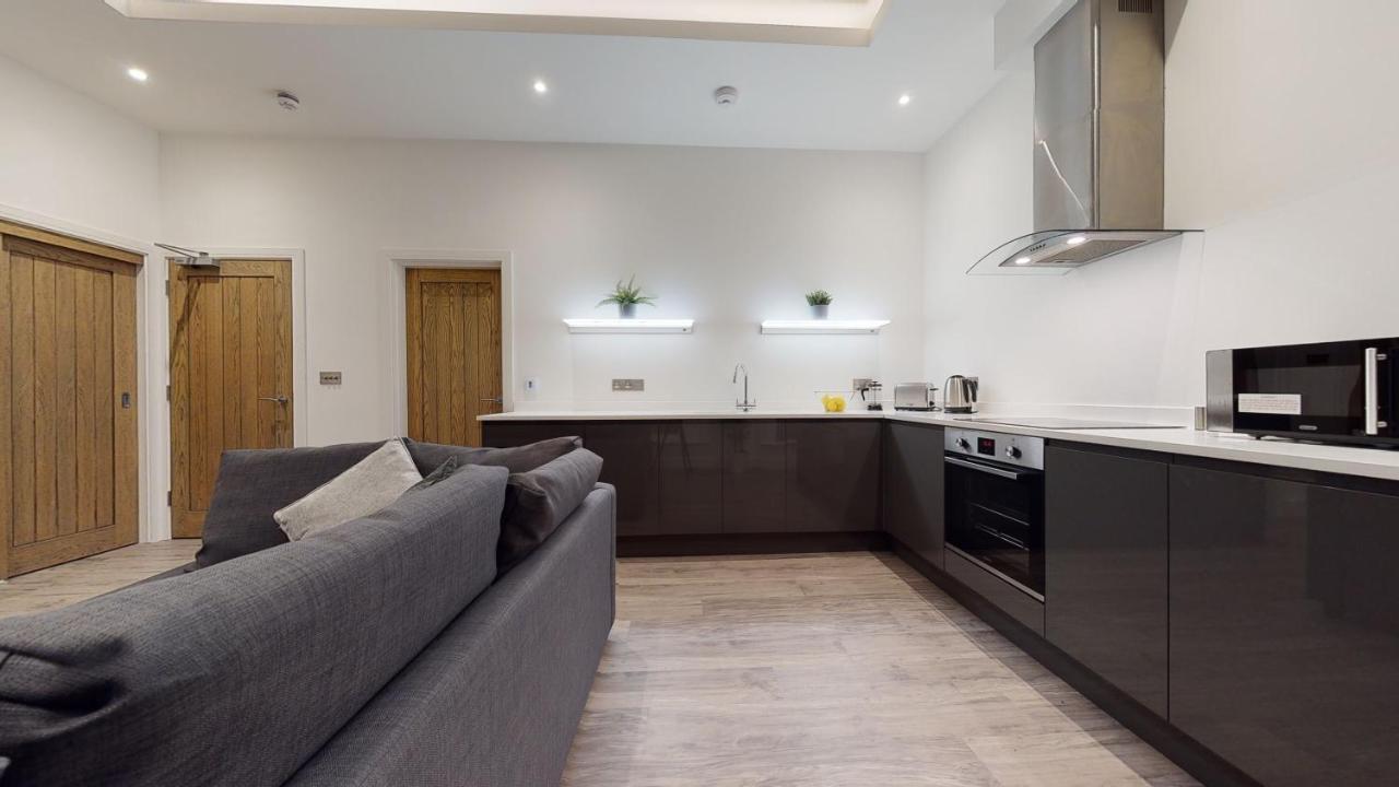 28 Harbour Lettings Luxury Apartments For Over 25S Plymouth Exterior photo